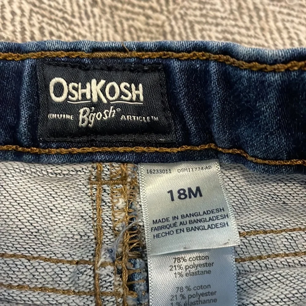 Oshkosh jean shorts size 18 mths